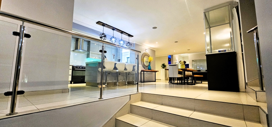7 Bedroom Property for Sale in Country Club Western Cape